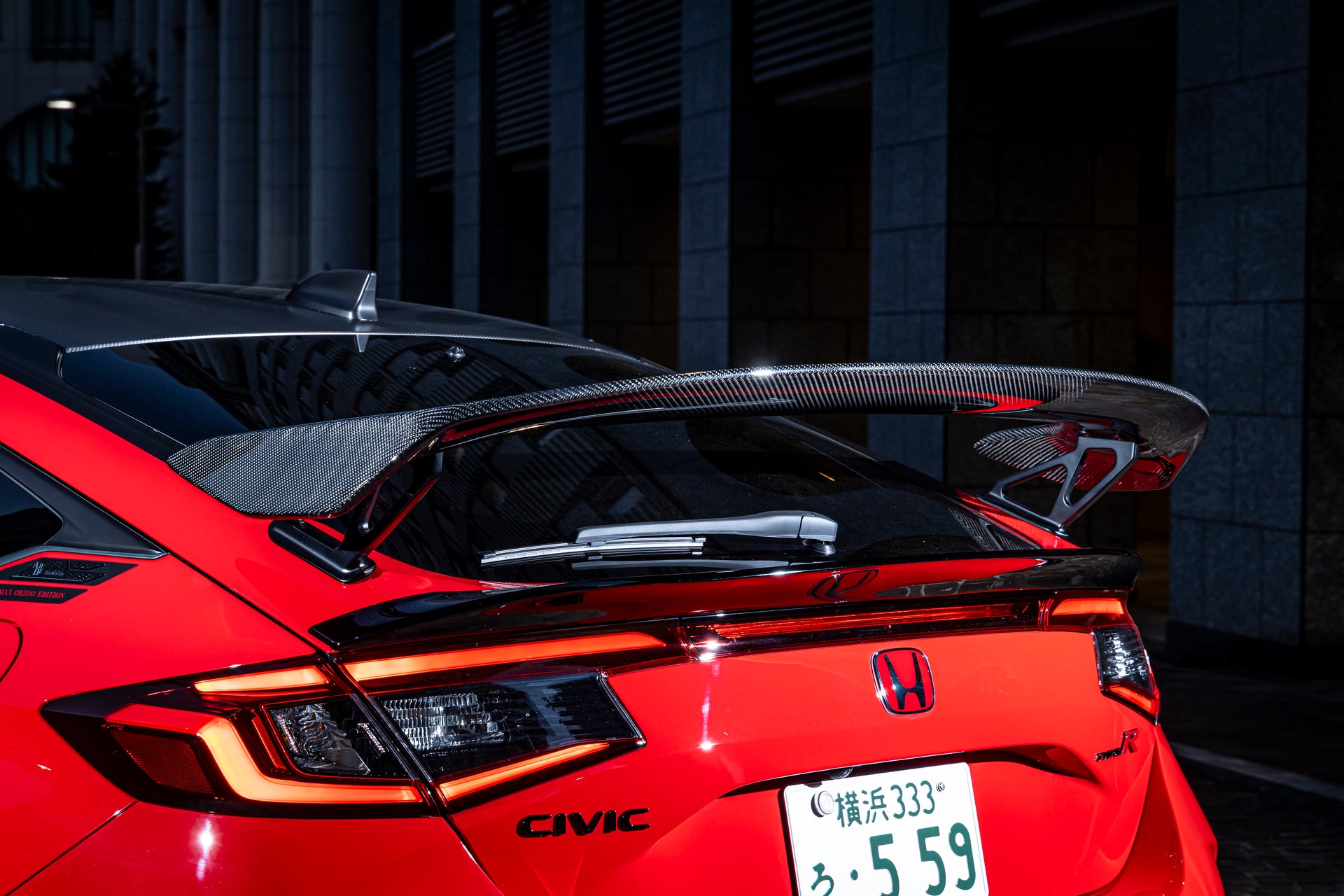 MAX ORIDO - Trunk Hatch Spoiler - Honda Civic Type R [FL5] | APEXi USA