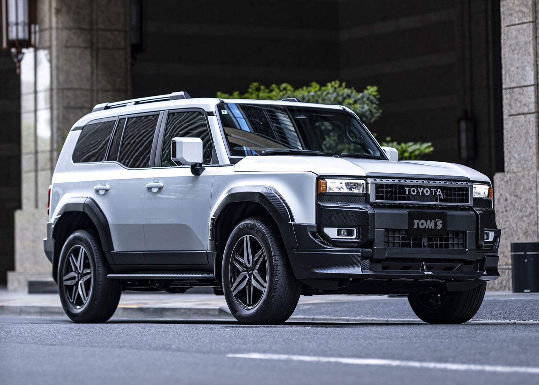 TOM'S Racing - Toyota Land Cruiser LC250 (2024+) - Side Bumper